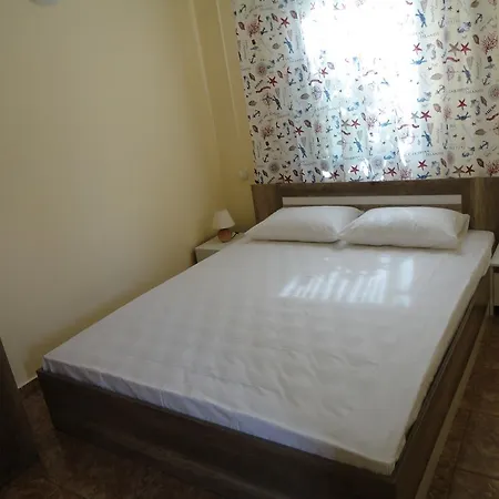 Lefterovi Bungalows Dom wakacyjny *